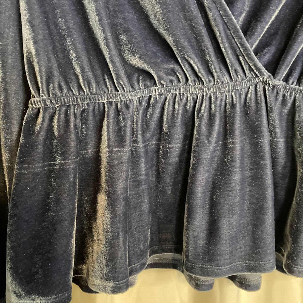 Blue Crushed Velvet Peplum Top Surplice V-Neck Puff Sleeve True Craft Women M - Picture 6 of 9